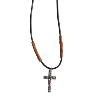 Ručne kovaný krížik - kresťanský náhrdelník (NH138)
